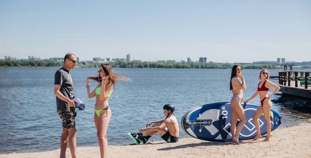 На самом модном пляже Екатеринбурга открыли летний сезон